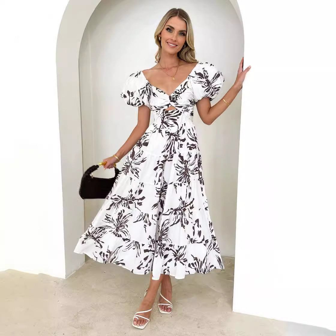 Women’s Maxi Dress – Fit and Flare – Puff Sleeve – Cut-Out Bodice – Tiered Skirt – Printed