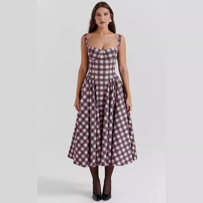 Women’s Maxi Dress – Checkered Pattern – Fitted Bodice – Flowing Skirt – With Pockets