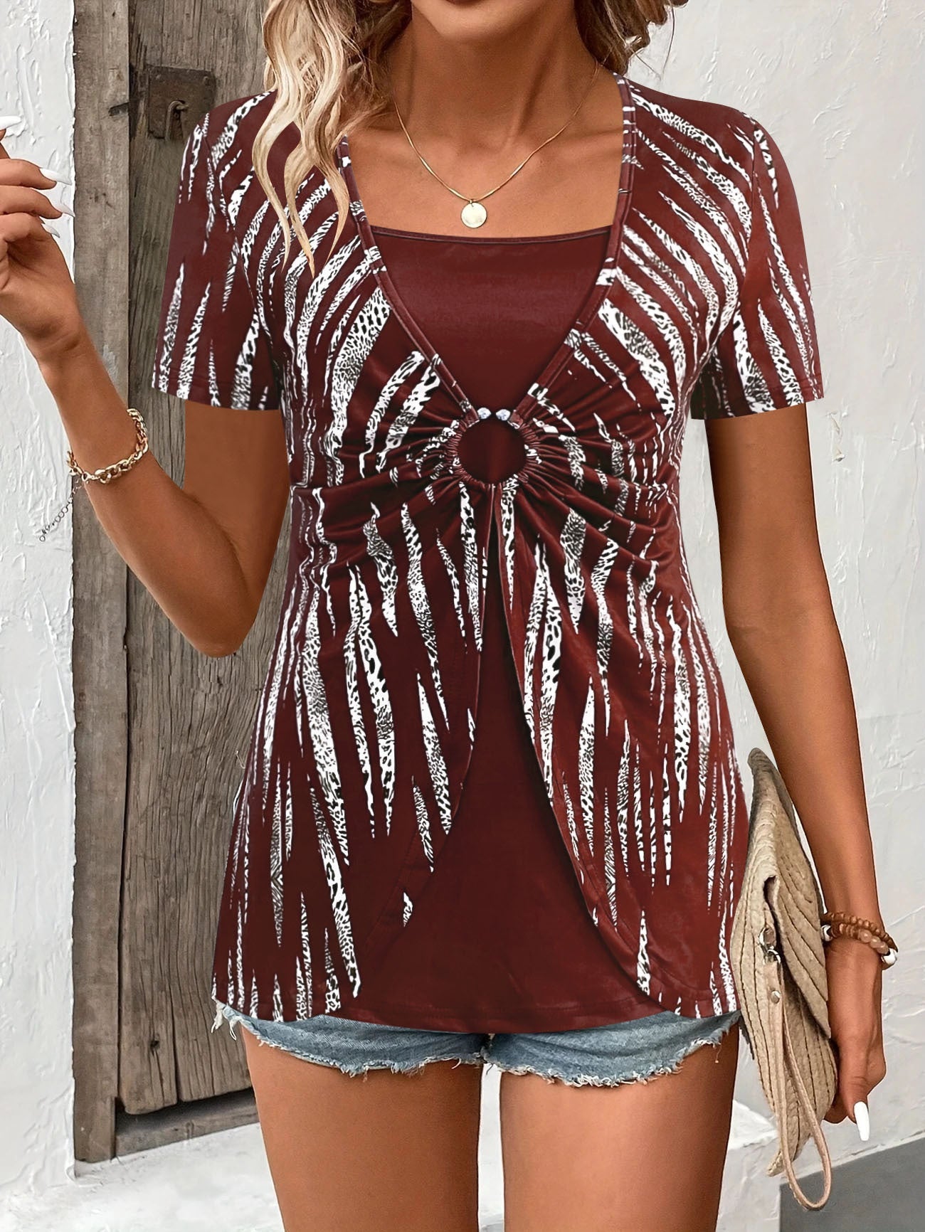 Women’s T-Shirt – Relaxed Fit – Ethnic Print – Waist Ring – Layered Silhouette