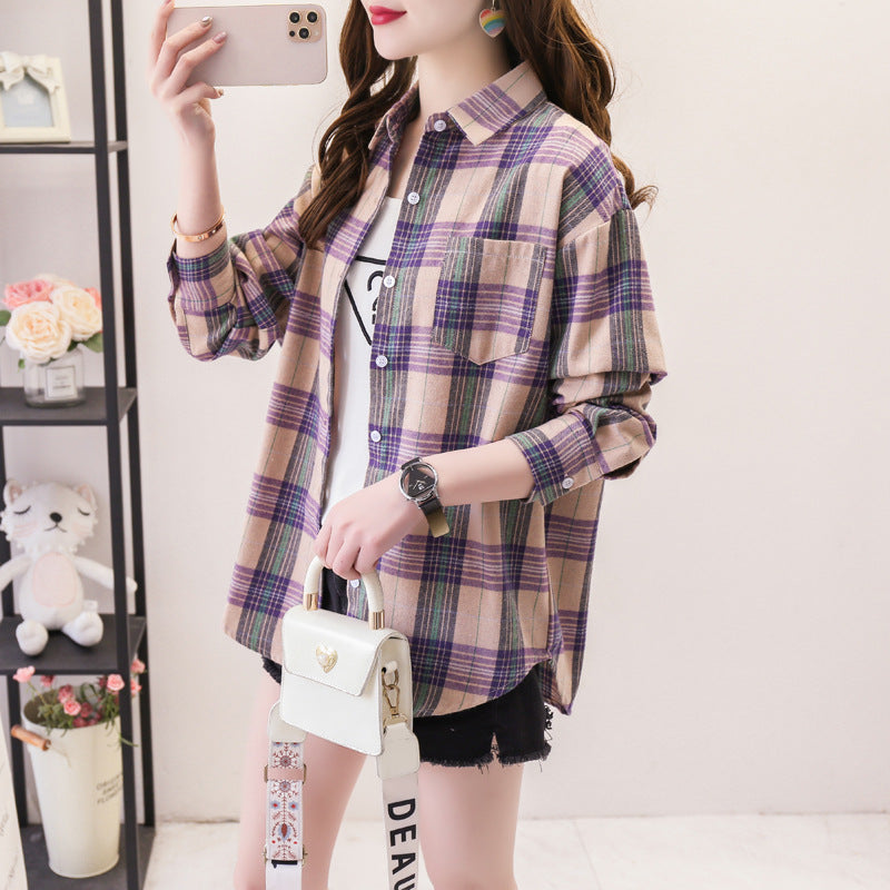 Women's long sleeve plaid shirt with button closure