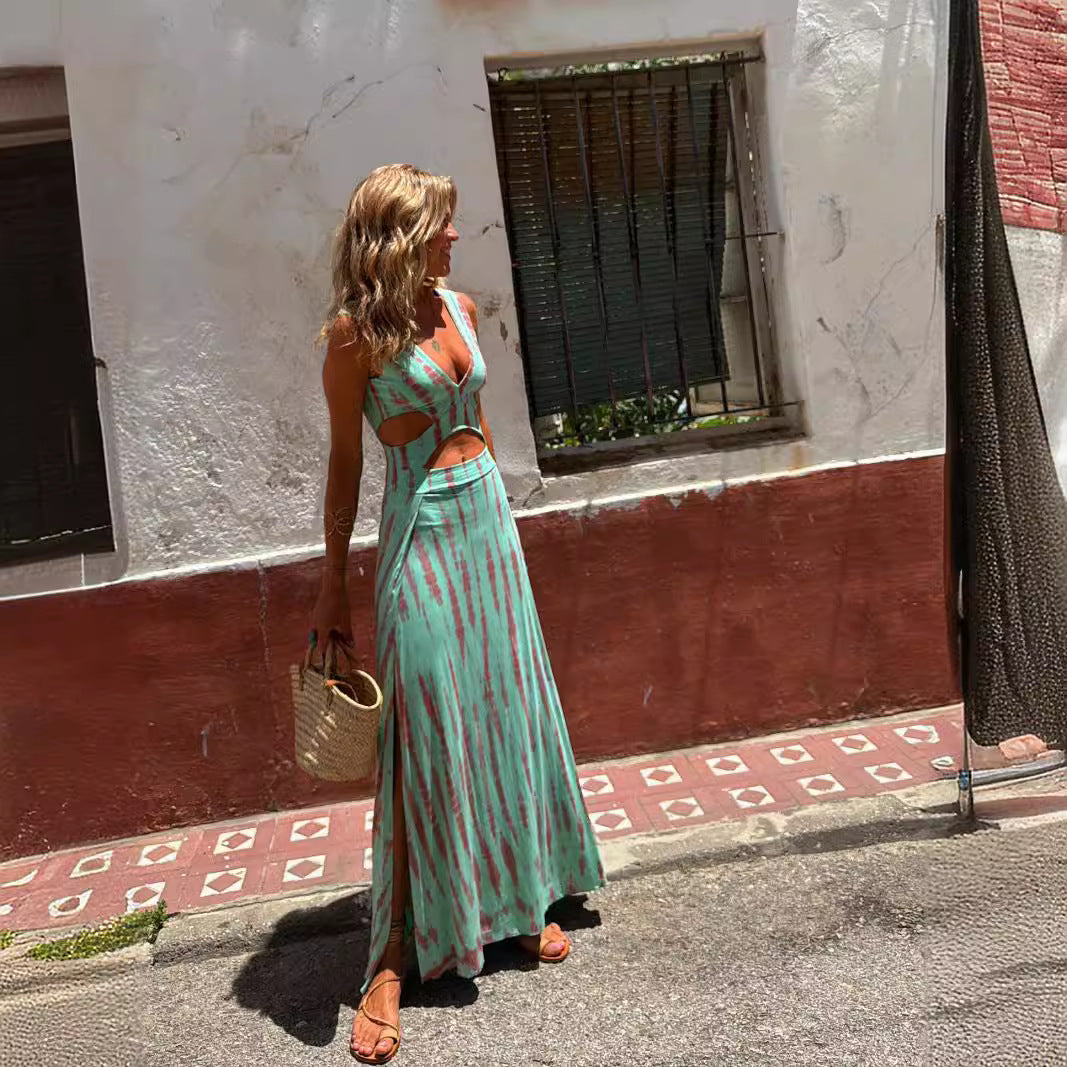 Women’s Maxi Dress – Slim Fit – V-Neck – Waist Cut-Out – Side Slit – Bold Print