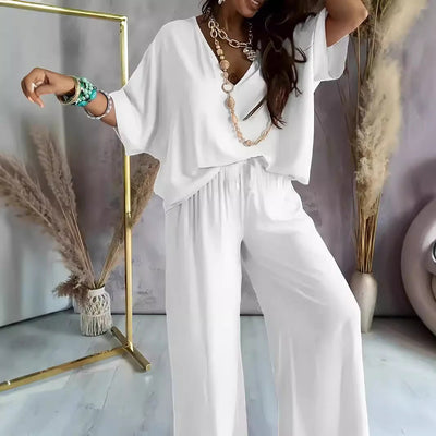 Women’s Two-Piece Set – Relaxed Fit – V-Neck Top – Wide-Leg Trousers – Breathable Blend