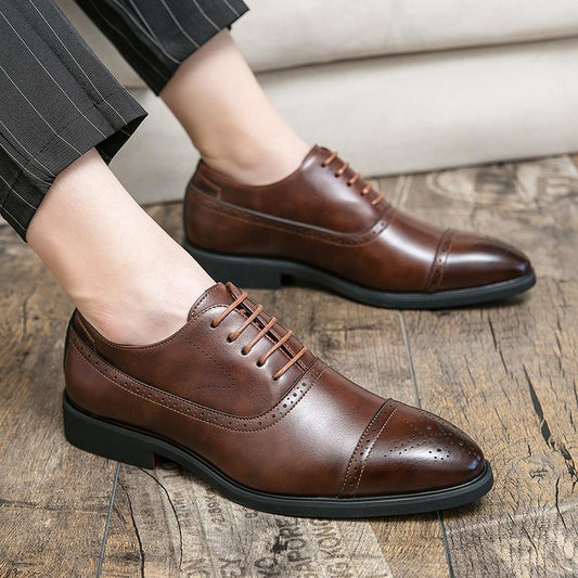 Men’s Oxford Shoes – Polished Leather – Brogue Detailing – Closed Lacing – Formal Fit