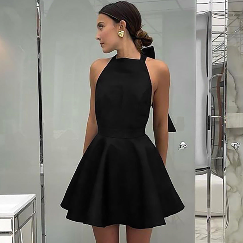 Women’s Mini Dress – Satin Look – Halter Neck – Backless A-Line – Elegant Fit