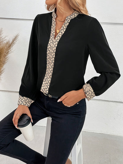 Women’s Blouse – Loose Fit – V-Neck – Long Sleeve – Contrast Front Panel