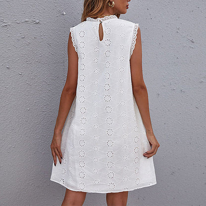 Women’s Shift Dress – Embroidered Floral – Lace Trim – Cotton – Knee Length – Sleeveless