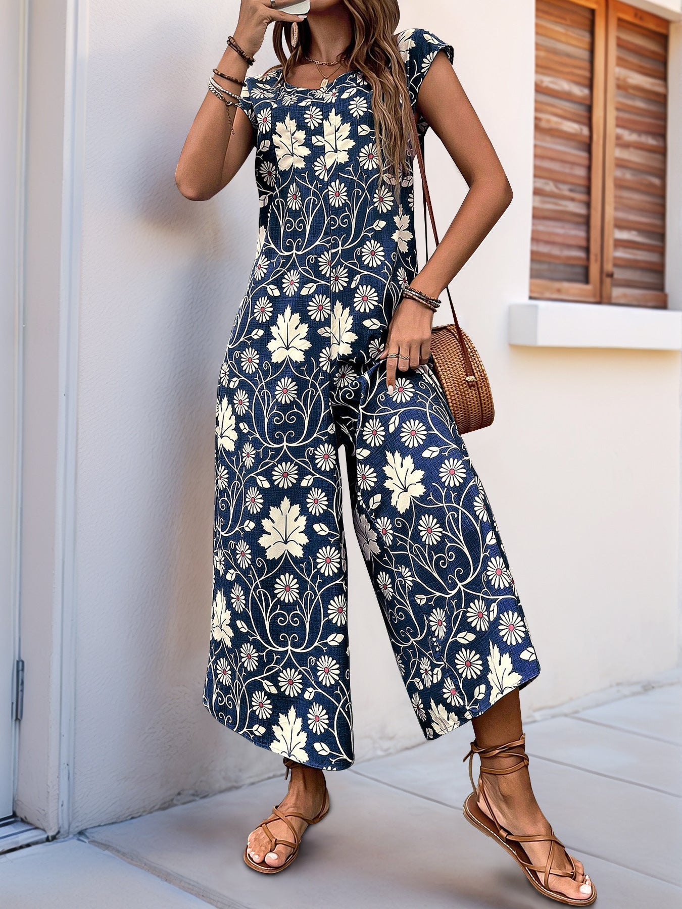 Women’s Jumpsuit – Relaxed Fit – Cotton Blend – Wide Leg – Short Sleeve Floral