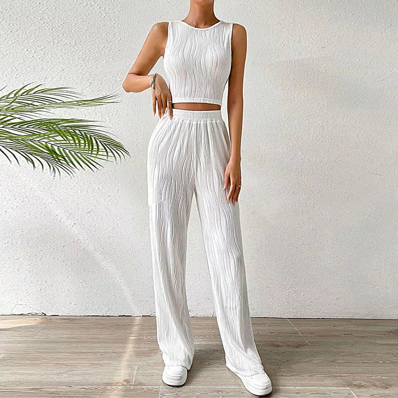 Women’s Two-Piece Set – Sleeveless Crop Top – High-Waist Relaxed Trousers – Textured Fabric