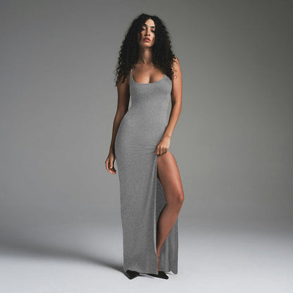 Women’s Maxi Dress – Slim Fit – Scoop Neck – Spaghetti Straps – High Slit Backless