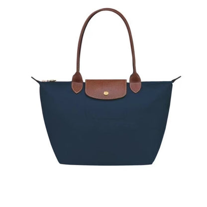 Women’s Shoulder Bag – Structured Design – Textured Flap – Water-Resistant Everyday Use