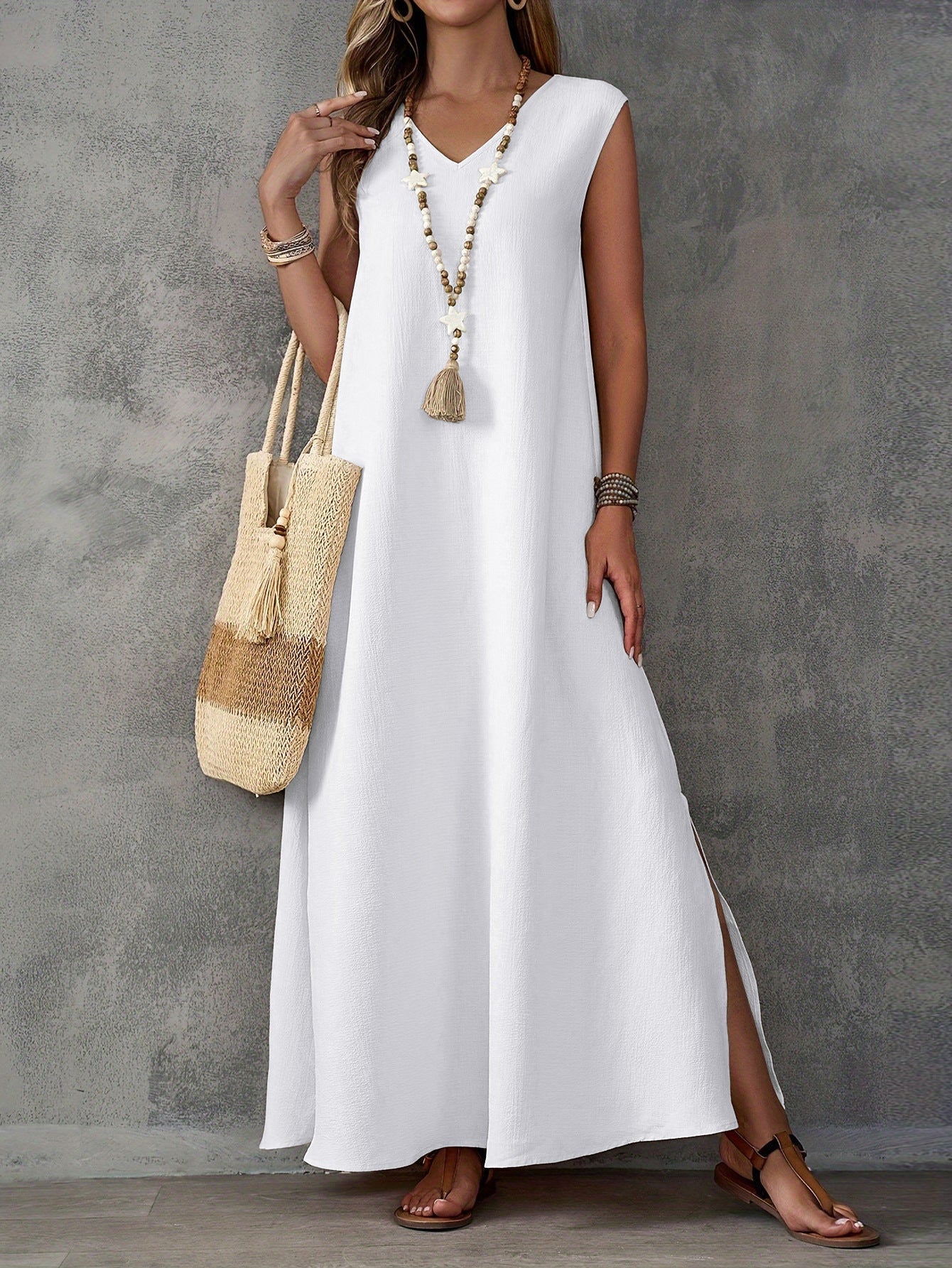 Women’s Maxi Dress – Cotton Blend – Flowing Fit – V-Neck – Sleeveless – Side Slits