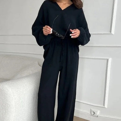 Women’s Lounge Set – Relaxed Fit – V-Neck Top with Collar – Drawstring Straight-Leg Pants