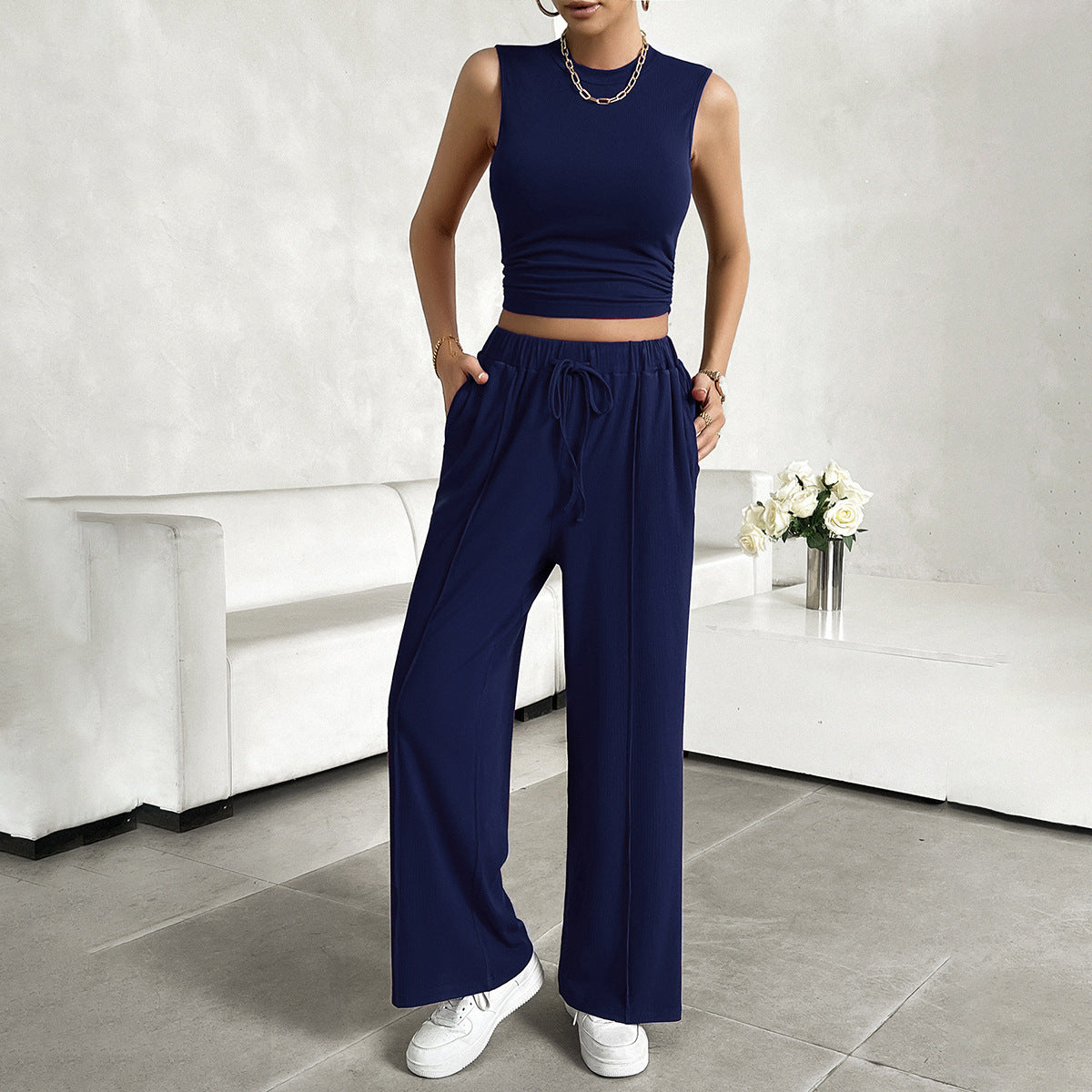 Women’s 2-Piece Set – Sleeveless Crop Top – Wide-Leg Pants – Lightweight Stretch Fabric