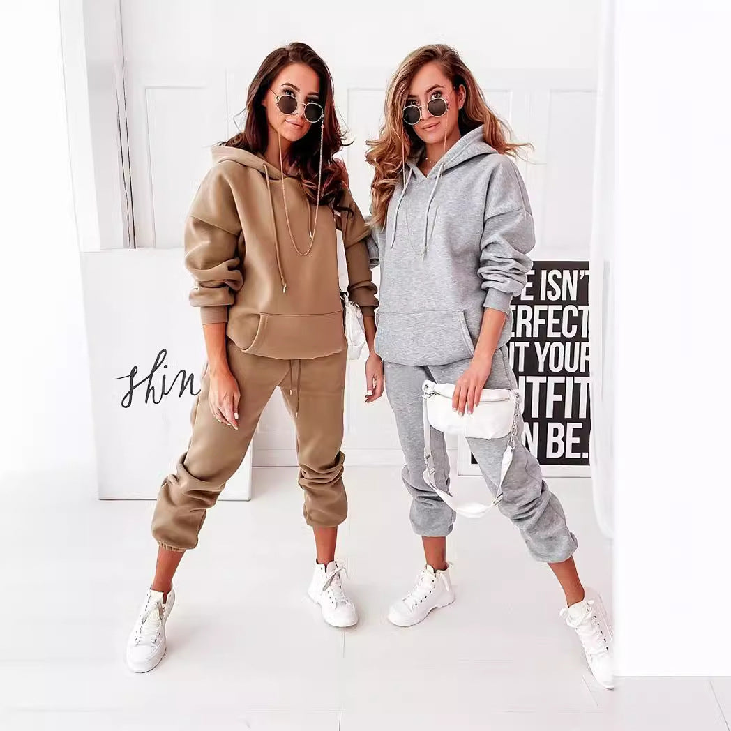 Women’s Tracksuit Set – Relaxed Fit – Cotton Blend – Tapered Leg – Hoodie & Joggers