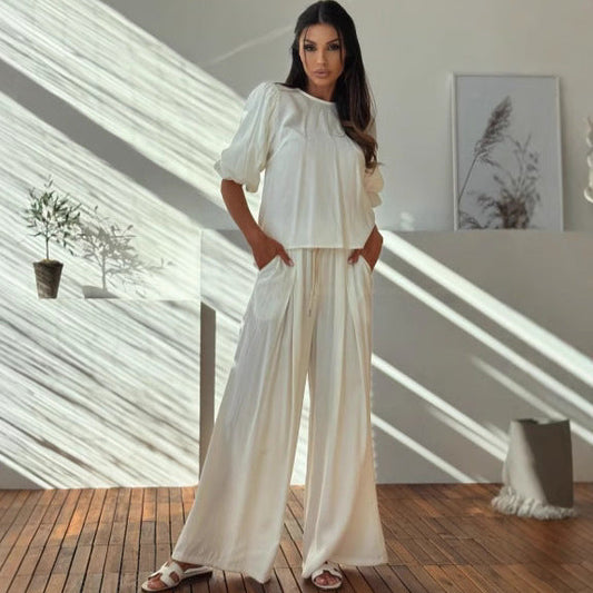 Women’s Two-Piece Set – Loose Fit T-Shirt with Back Bow – Wide-Leg Pocket Trousers