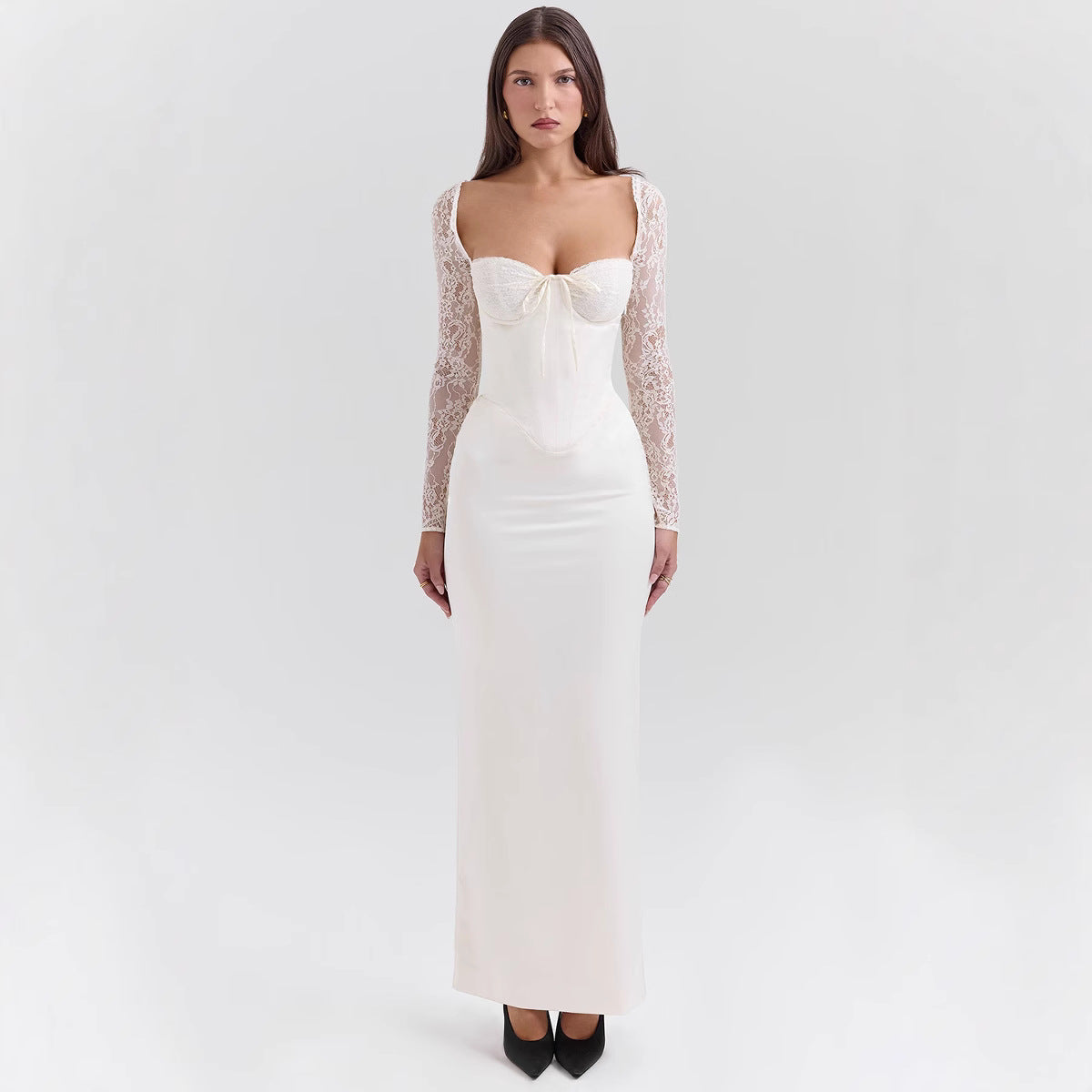 Women’s Evening Dress – Satin Bodycon Fit – Lace Sleeves – Sweetheart Neckline