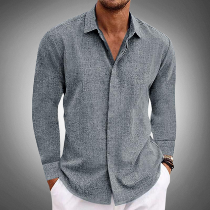 Men's classic shirt with buttons