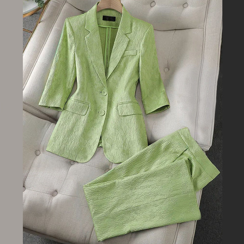 Women's Tailored Suit – Blazer & Trousers – Notched Lapel – Fitted Cut – Smart Formal Wear
