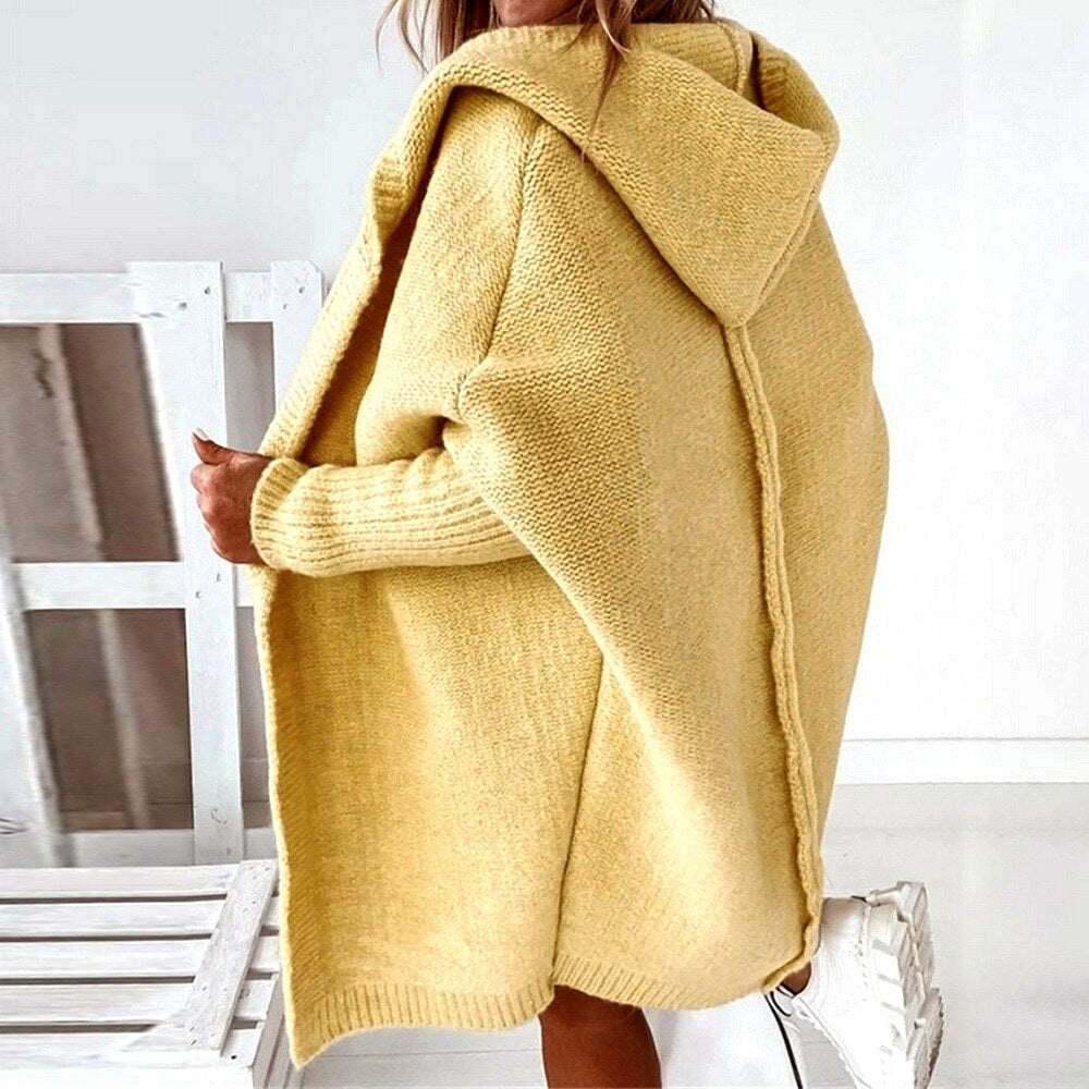 Fitted oversized warm hooded cardigan for women