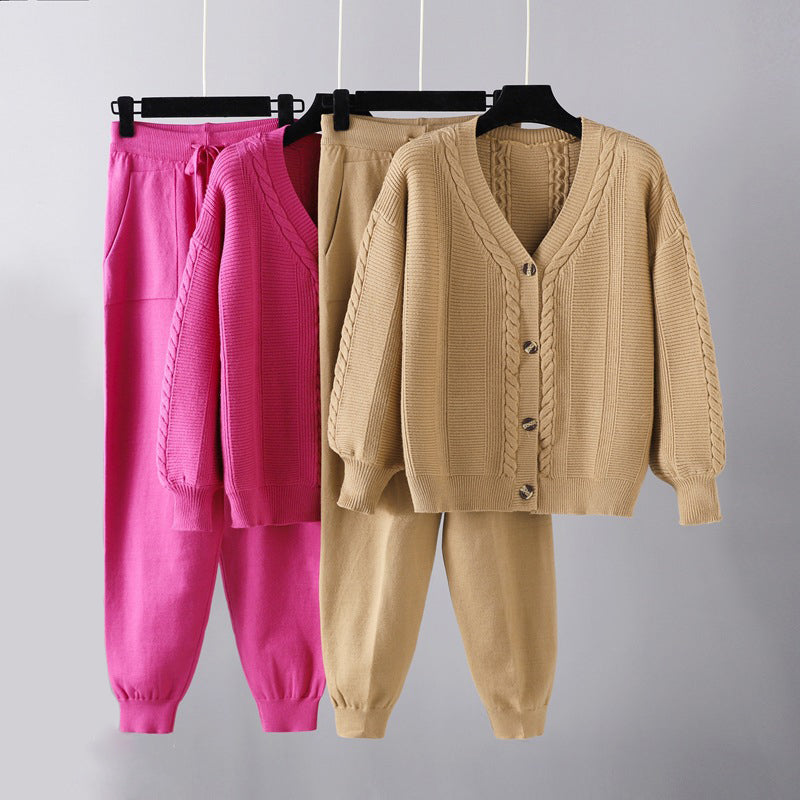 Elegant v-neck pants and jacket set for women