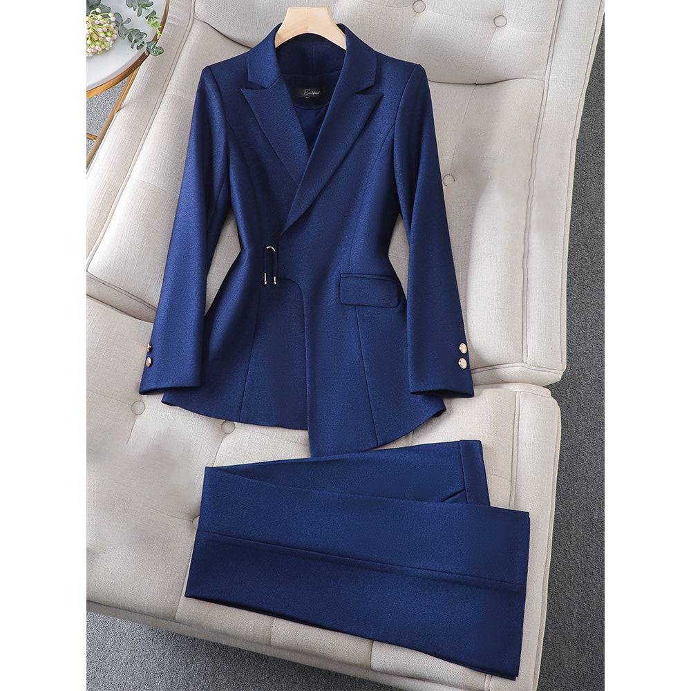 Women's Blazer Suit - Tailored Fit - Notched Lapel - Single-Breasted - Matching Trousers