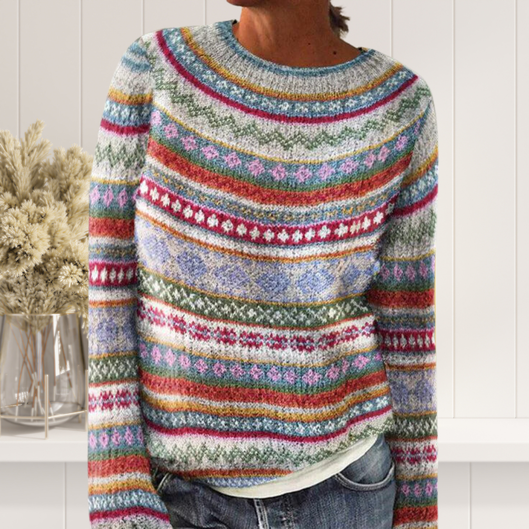 Women's knitted sweater with long sleeves and print