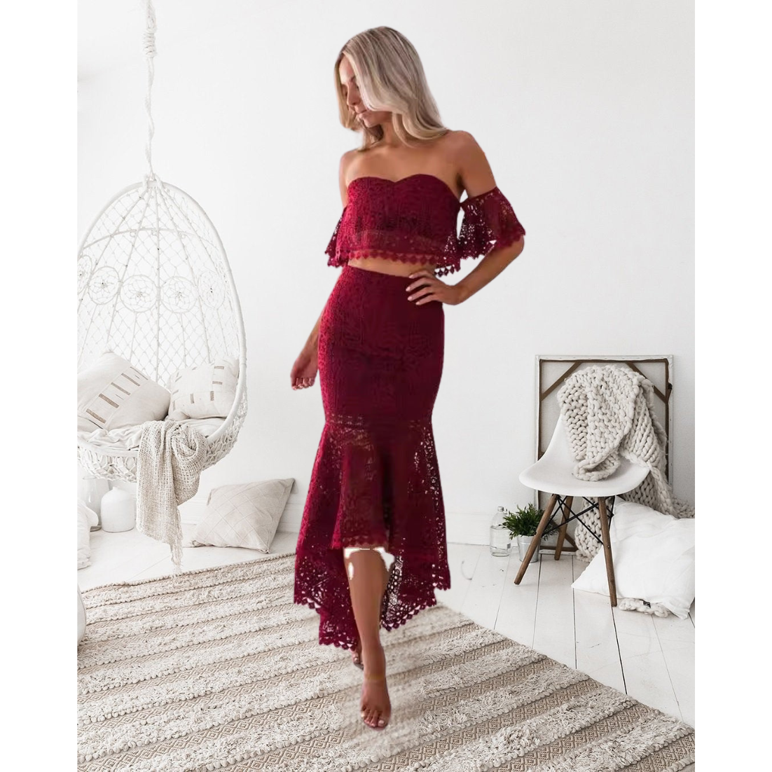 Women’s Two-Piece Set – Lace Bustier Top with Flared Sleeves – High-Waist Pencil Skirt