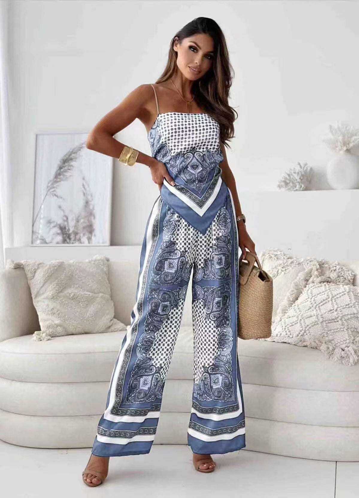 Women’s Two-Piece Set – Relaxed Fit – Luxury Fabric – Spaghetti Straps – Wide Leg
