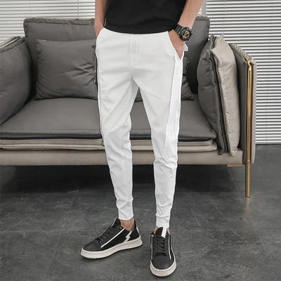 Men's Jogger Trousers - Elastic Waist - Tapered Fit - Casual Wear with Pockets