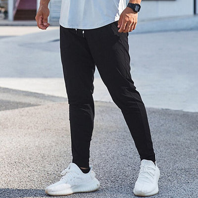 Men’s Jogger Trousers - Tapered Fit - Lightweight Stretch - Elastic Waist - Zipped Pockets