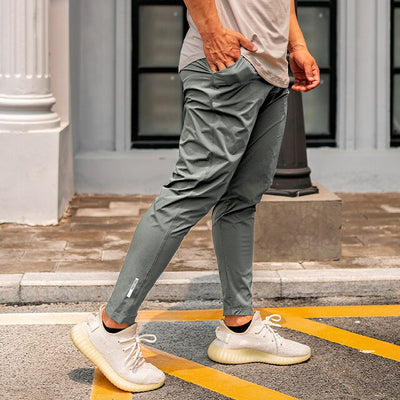 Men’s Jogger Trousers - Tapered Fit - Lightweight Stretch - Elastic Waist - Zipped Pockets