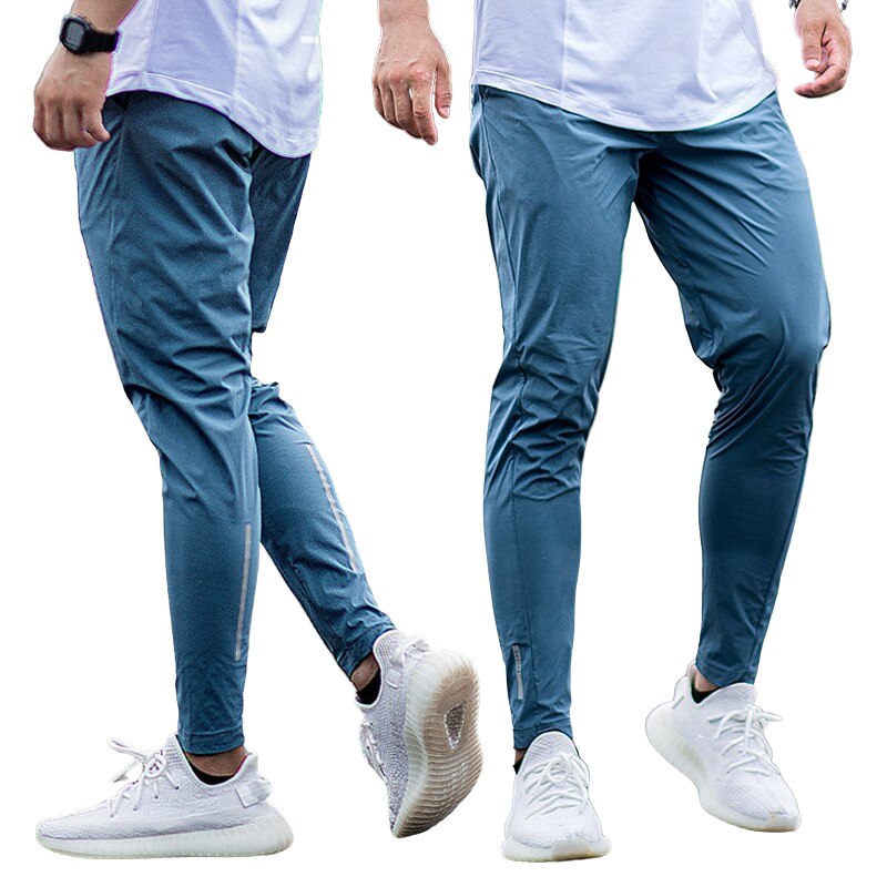 Men’s Jogger Trousers - Tapered Fit - Lightweight Stretch - Elastic Waist - Zipped Pockets