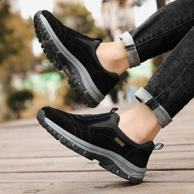 Men’s Slip-On Shoes – Suede Upper – Cushioned Sole – Flexible Fit – Casual Outdoor Wear