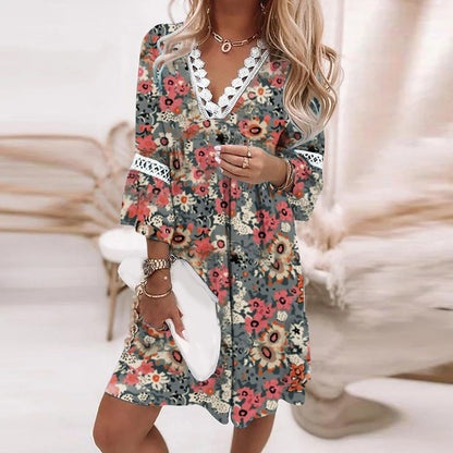 Women’s Knee-Length Dress – Relaxed Fit – V-Neck – Floral Print – Lace Trim – Breathable Blend