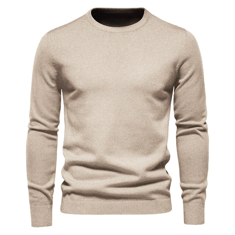 Men’s knitted sweater with ribbed sleeves