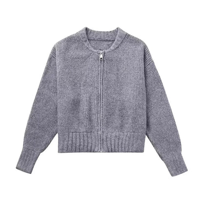 Stylish knitted cardigan for women