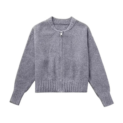 Stylish knitted cardigan for women