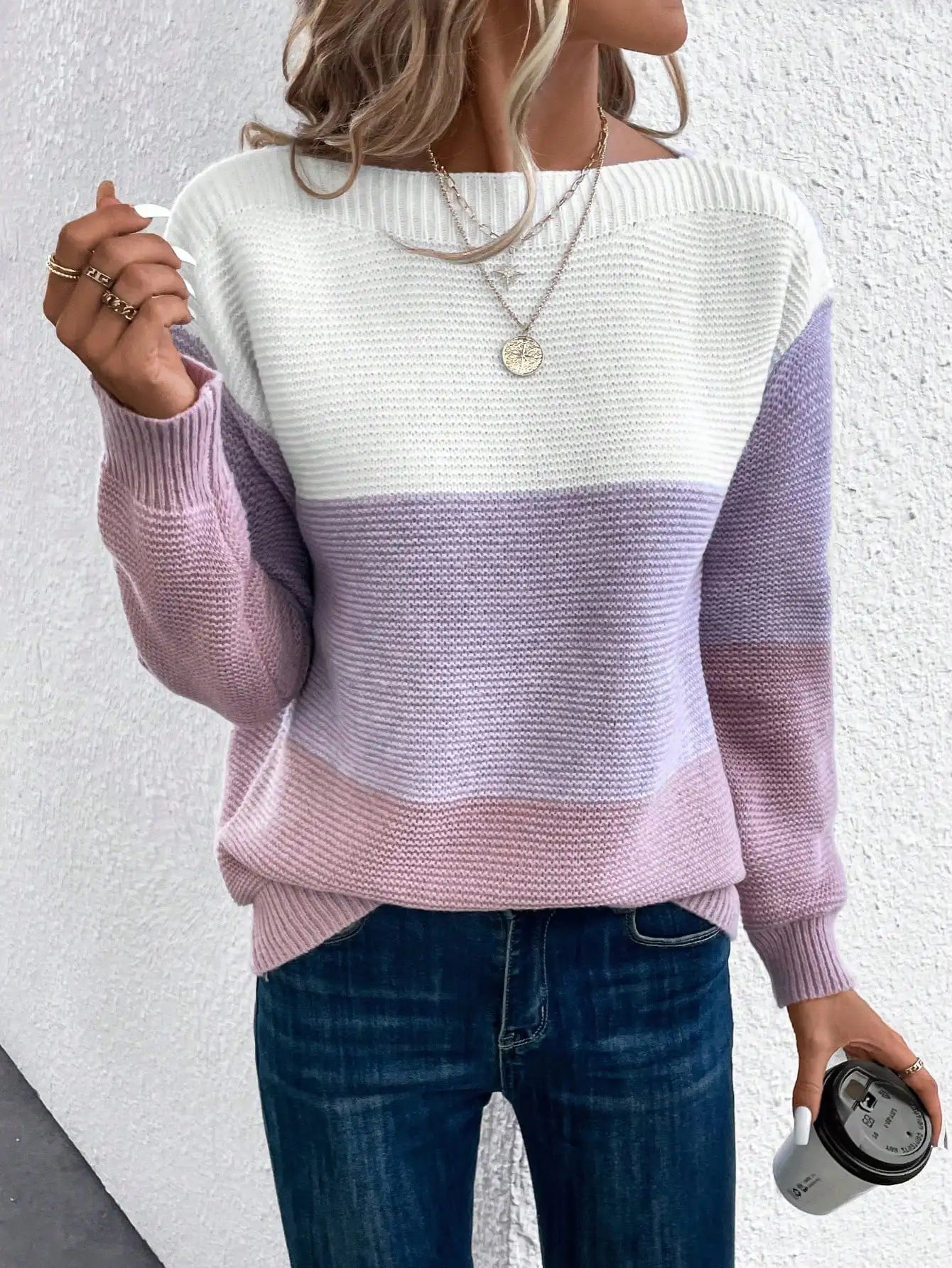 Women's long arm knit sweater with round neckline