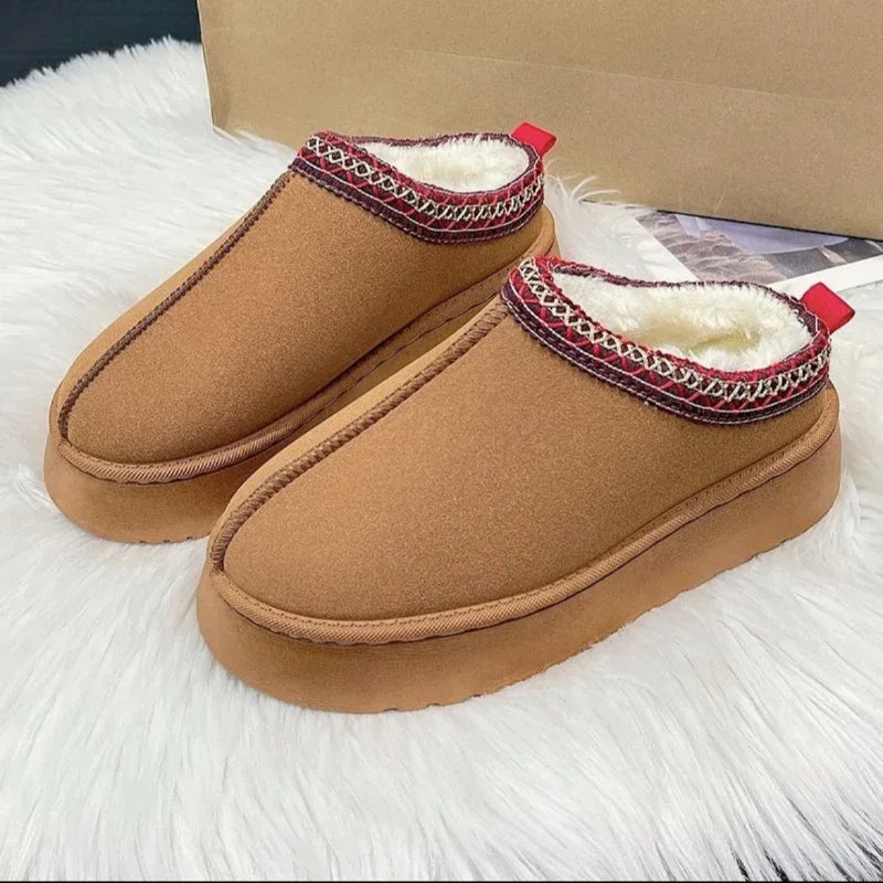 Women's fleece platform low snow boots