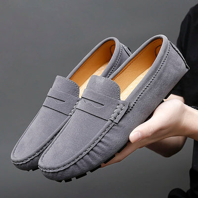 Men’s Slip-On Shoes – Lightweight Moccasin Style – Cushioned Lining – Outdoor Casual Wear