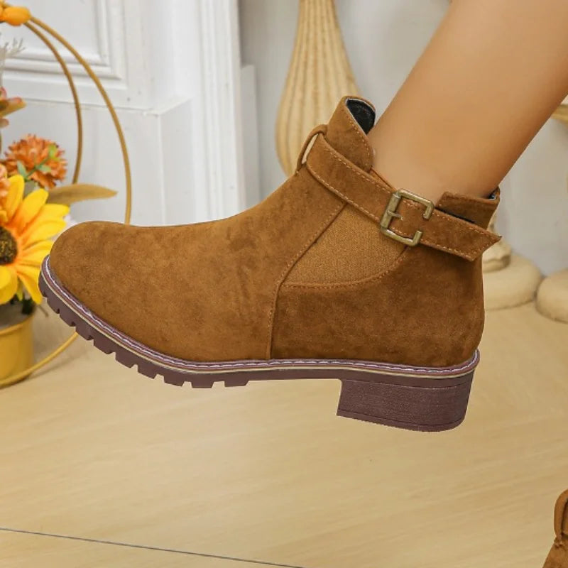 Stylish women's casual outdoor boots with belt buckle