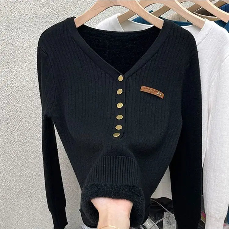 Women's V-neck warm sweater with and button details