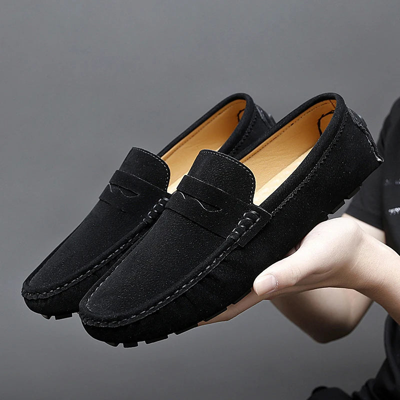 Men’s Slip-On Shoes – Lightweight Moccasin Style – Cushioned Lining – Outdoor Casual Wear