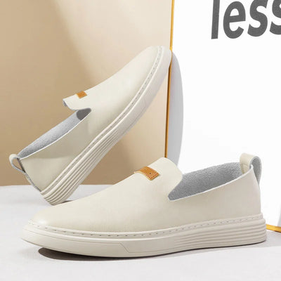 Men’s Leather Moccasins – Slip-On Design – Cushioned Sole – Casual Everyday Fit