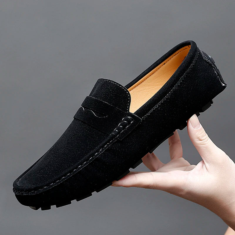 Men’s Slip-On Shoes – Lightweight Moccasin Style – Cushioned Lining – Outdoor Casual Wear