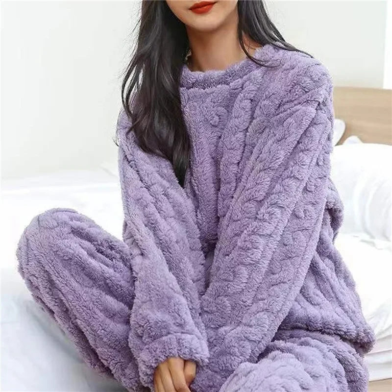 Women's fleece pajama set soft and warm top with round neck and pants