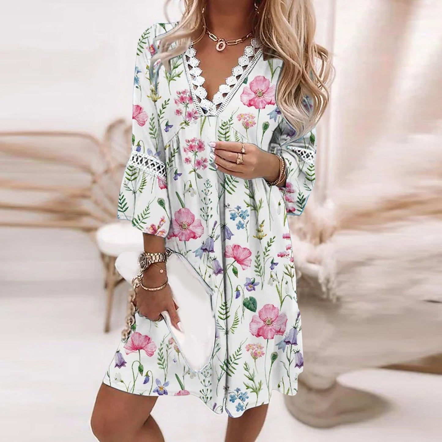 Women’s Knee-Length Dress – Relaxed Fit – V-Neck – Floral Print – Lace Trim – Breathable Blend