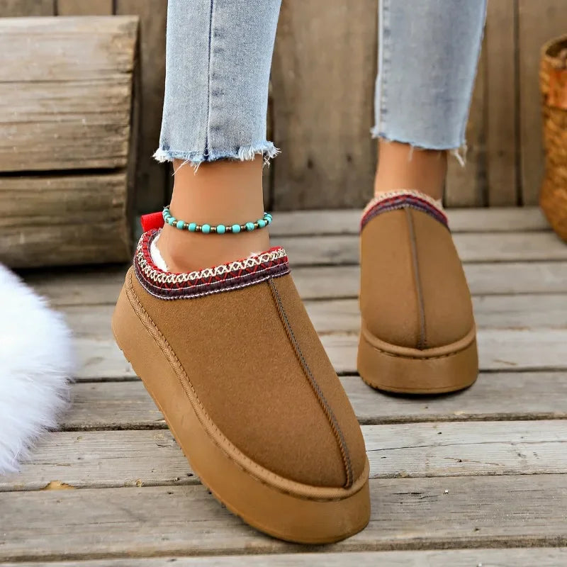 Women's fleece platform low snow boots