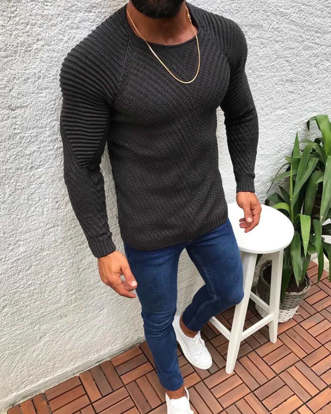 Men’s slim fit crew neck sweater