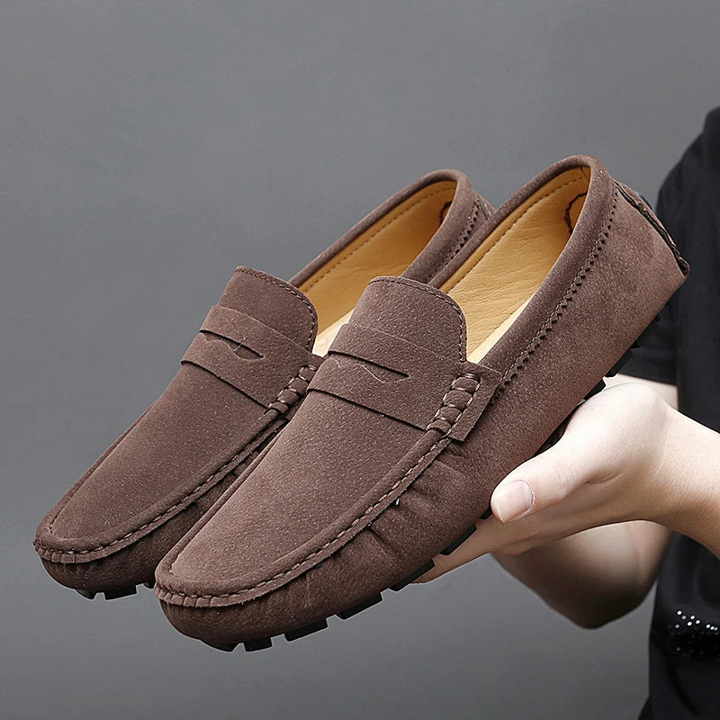 Men’s Slip-On Shoes – Lightweight Moccasin Style – Cushioned Lining – Outdoor Casual Wear